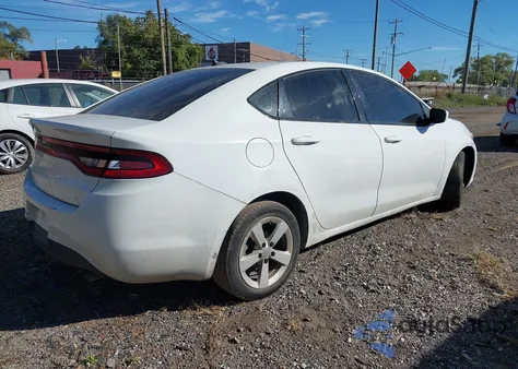 2015 Dodge Dart Sxt z USA, uszkodzony, nr VIN 1C3CDFBB3FD315092